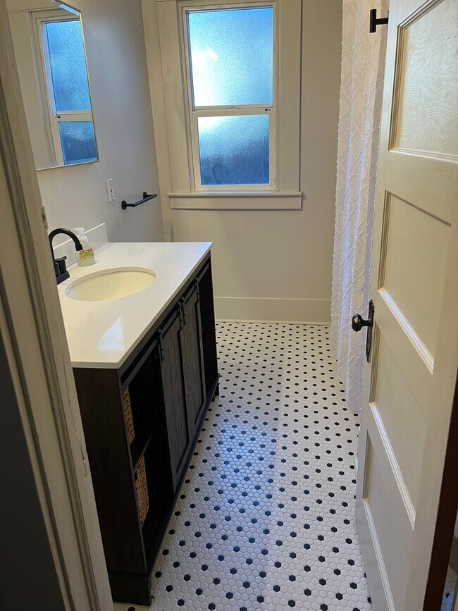 Newly remodeled bathroom - 322 E 16th Ave