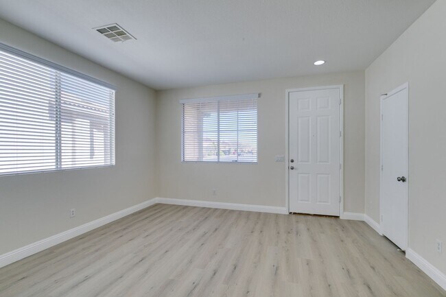 Building Photo - Charming 3-Bedroom Single-Story Home in North Las Vegas!