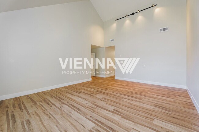 Building Photo - 340 Wyndgate Rd