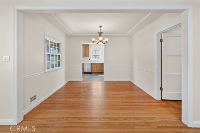 Building Photo - 1641 N Catalina St