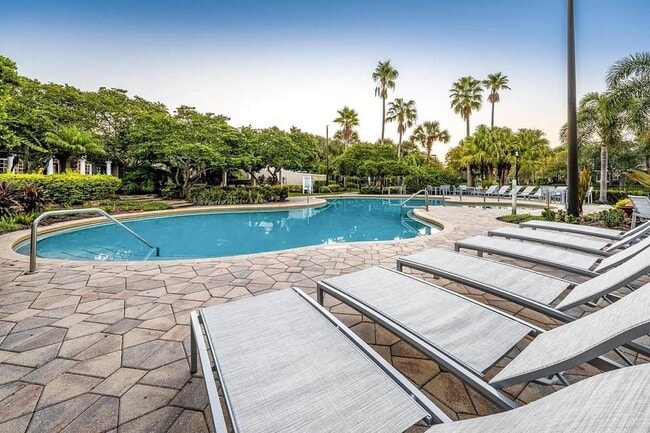 Building Photo - 3190 Dante Dr