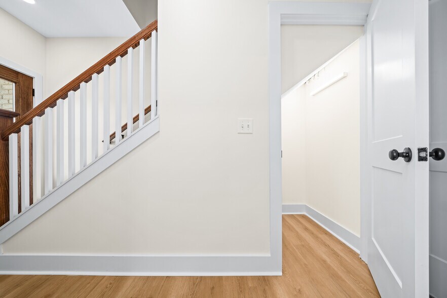 Building Photo - 1423 Spring Pointe Ln