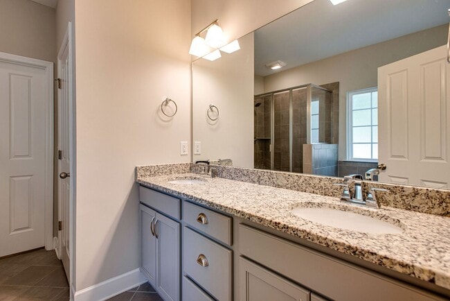 Building Photo - **RARE, WELL-APPOINTED, ONE-LEVEL HOME WIT...