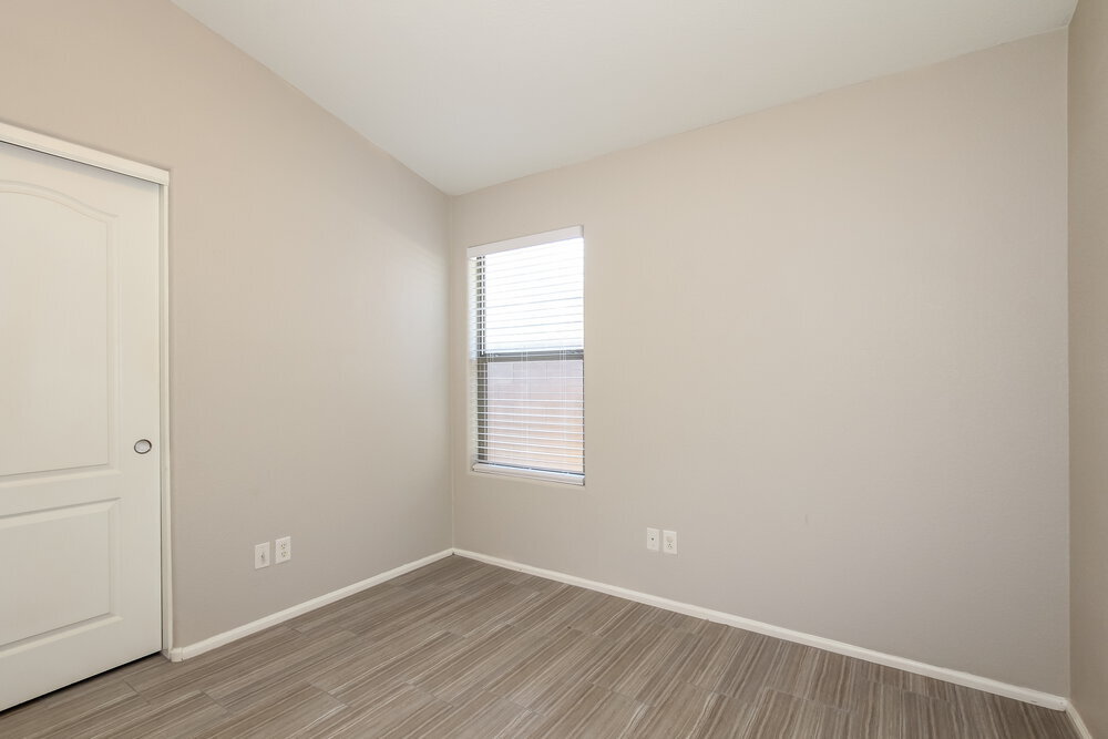 Building Photo - 16755 W Polk St