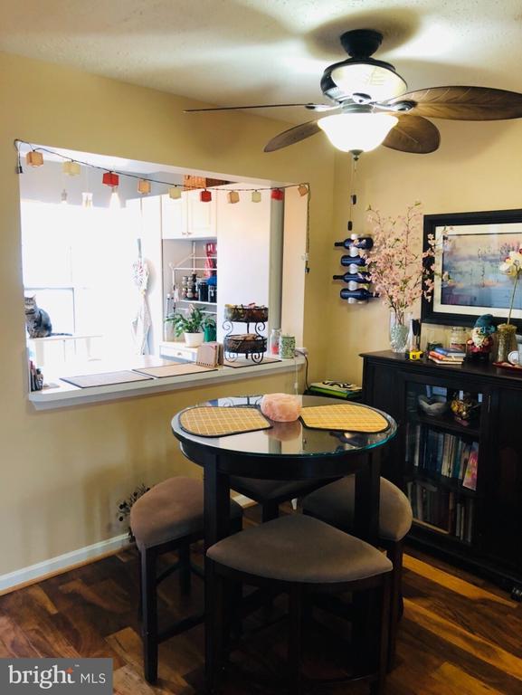 Building Photo - 11052 Sentry Ridge Rd