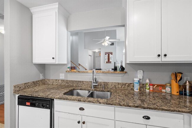 Building Photo - 2601 Turtle River Dr