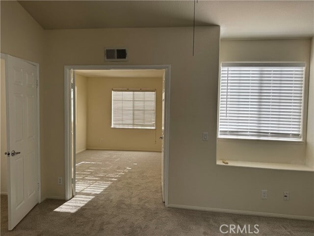 Building Photo - 13 Channel Island St