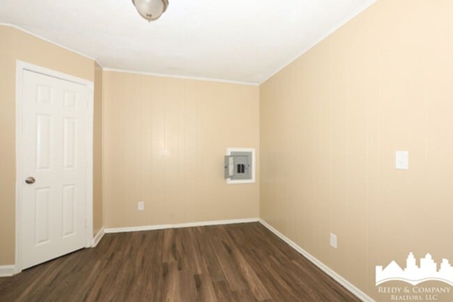 Building Photo - 158 Pickett Rd