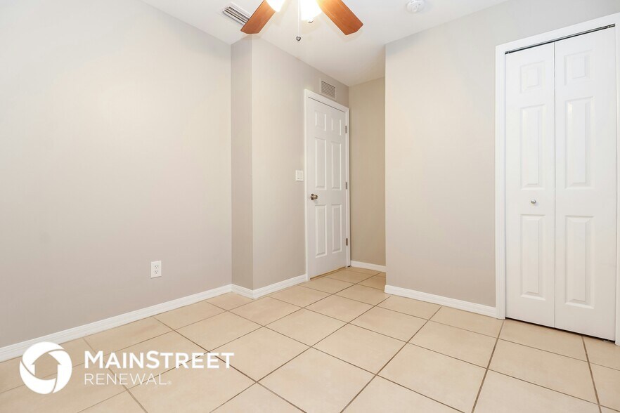 Building Photo - 5545 Fifth Ave