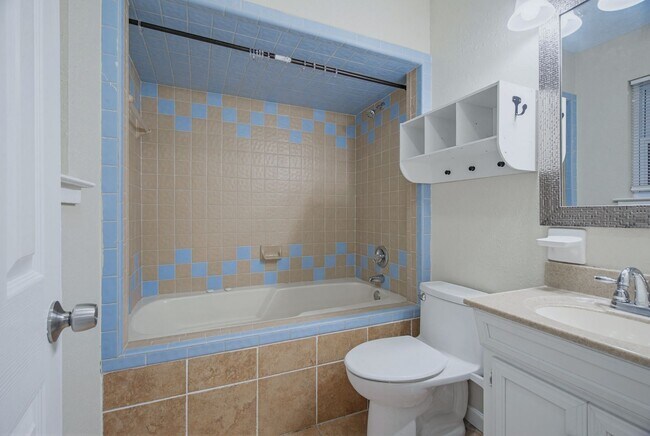 Building Photo - 5471 Buena Vista Ave