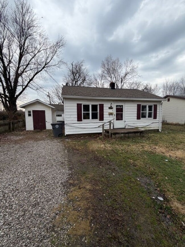 Building Photo - 1813 Jeanette Ave