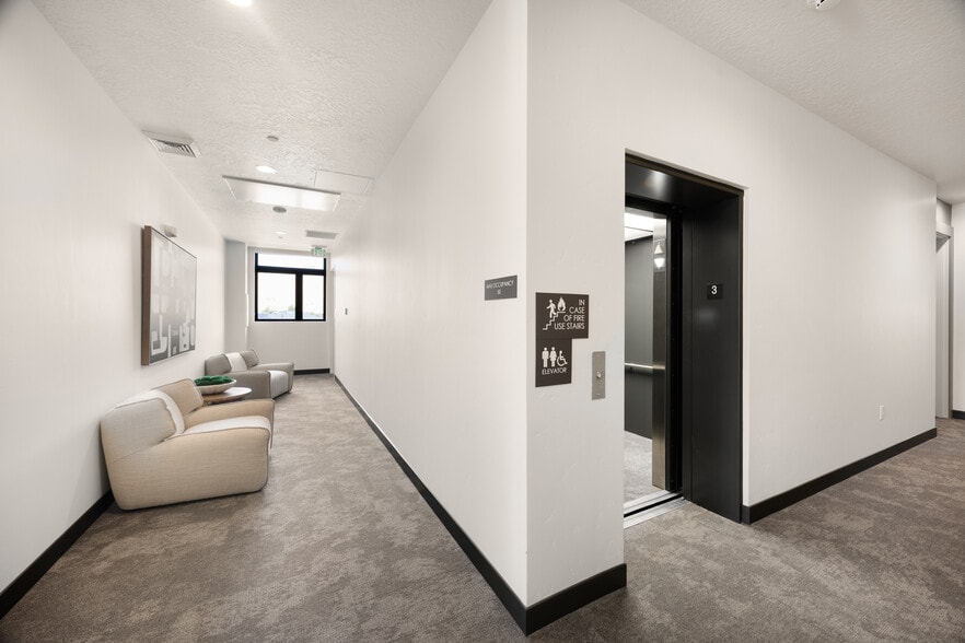 Elevator/Sitting Space on Each Floor - 4340 E Haystack St