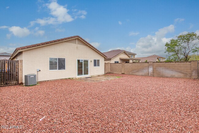 Building Photo - 11211 W Heatherbrae Dr