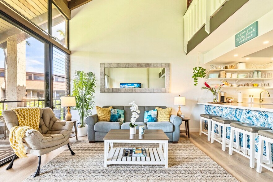 Primary Photo - 938 S Kihei Rd