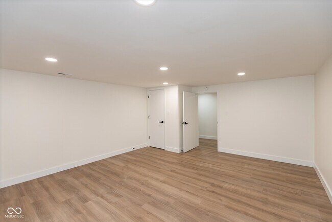 Building Photo - 6838 Johnson Rd