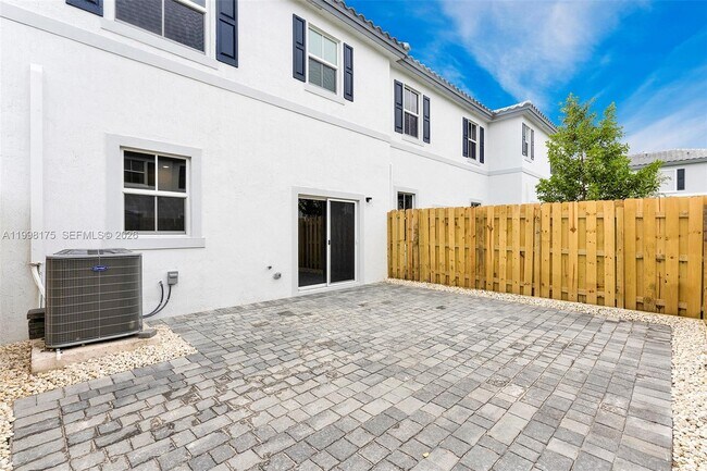 Building Photo - 11925 NW 46th St