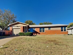 Building Photo - 4209 Arden Pl