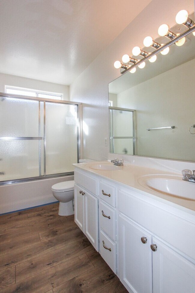 Building Photo - 4601 N Agua Fria Dr