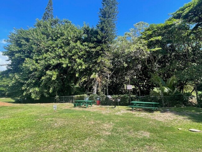 Building Photo - Beautiful 1 bedroom with large lanai & ama...