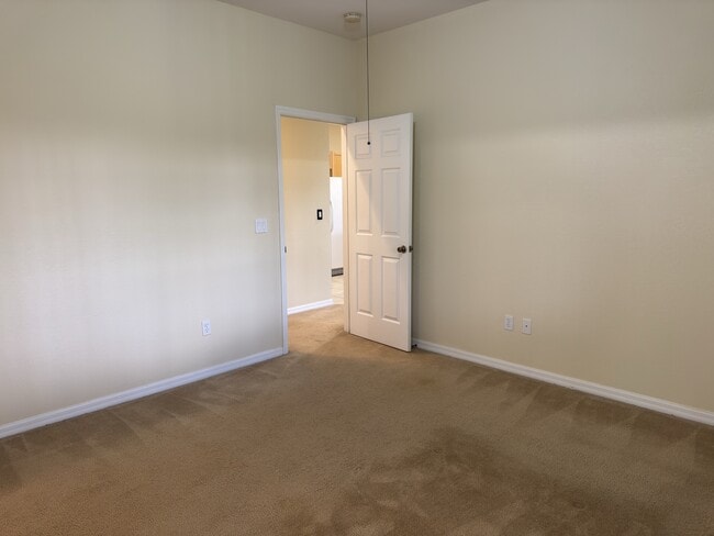 Building Photo - 1712 Coriander Dr