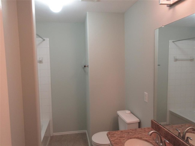 Building Photo - 11035 KNOBBLEY Oak Ct
