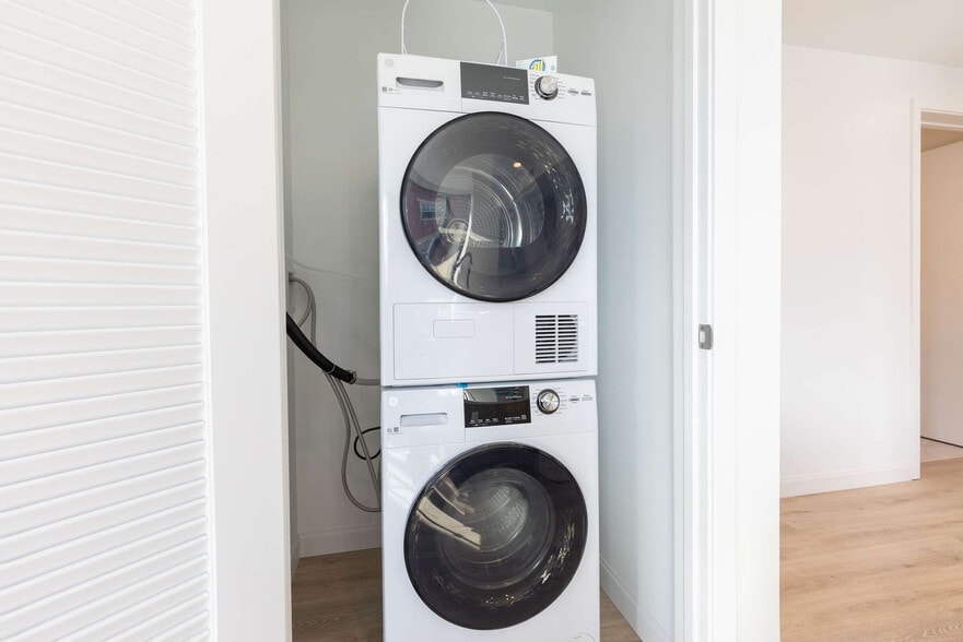 Building Photo - 60 Kilmarnock St