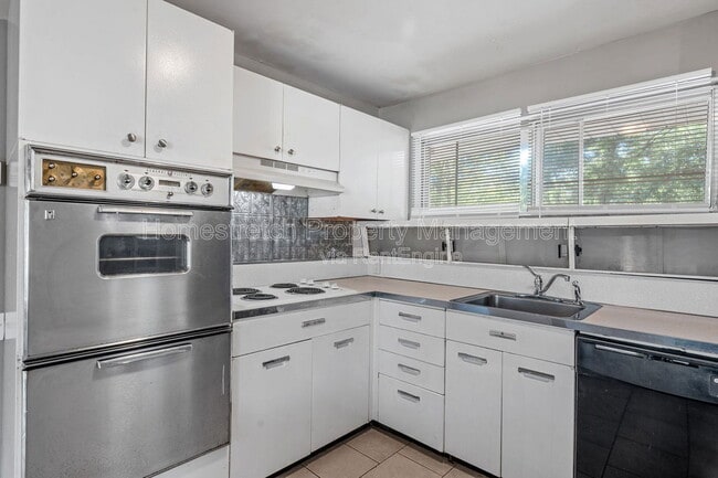 Building Photo - 2220 Argo Dr