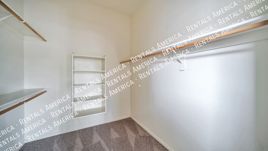 Building Photo - 20 E Adytum Pl