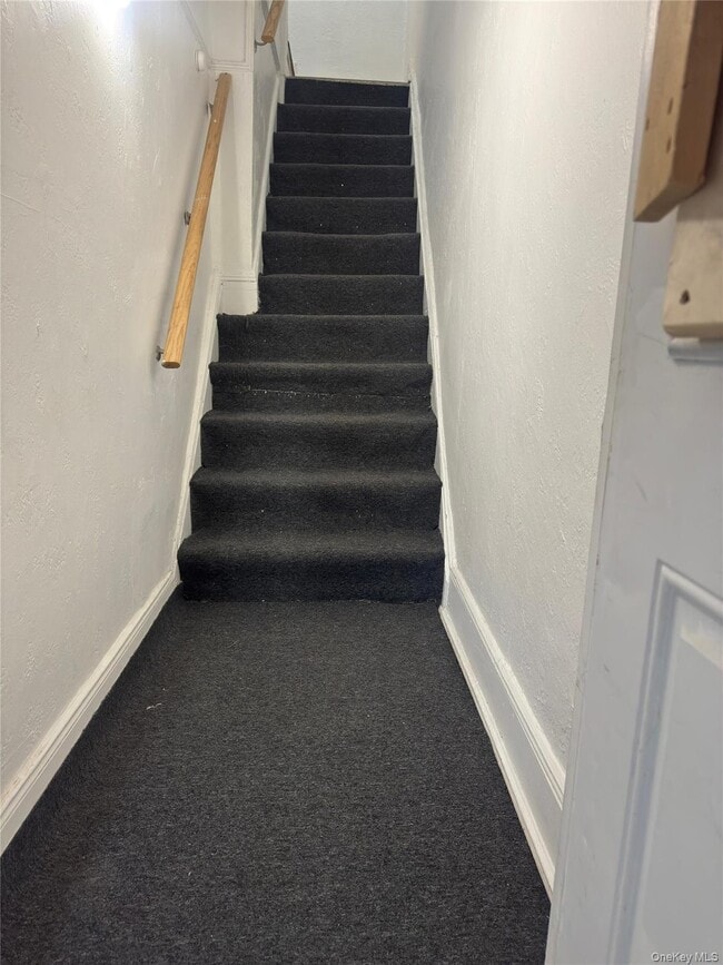 Building Photo - 120-14 178th Pl