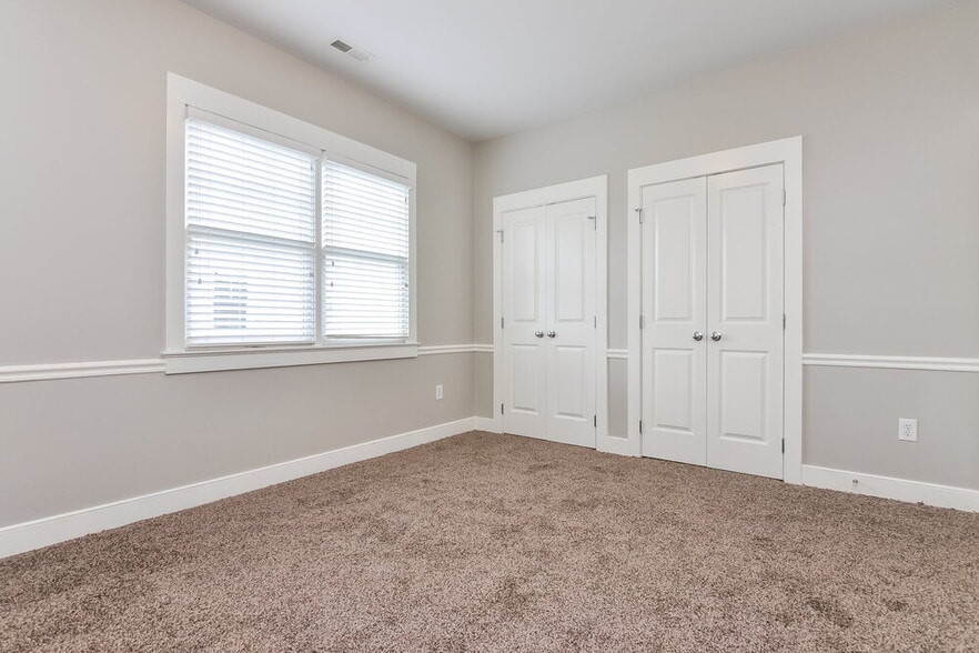 Building Photo - 852 Stroud Cir