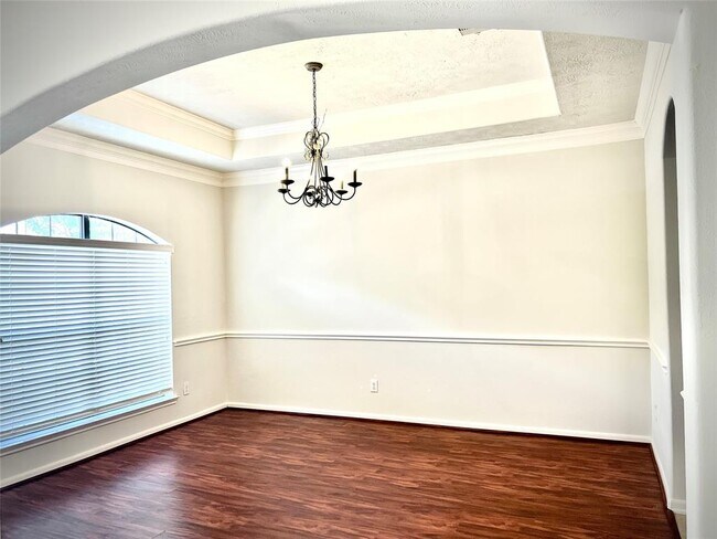Building Photo - 6718 Glenkirk Pl