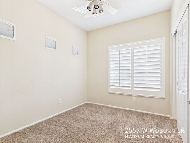 Building Photo - 2557 W Woburn Ln
