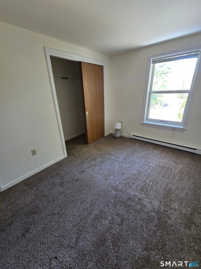 Building Photo - 5 1/2 Lenox Ave