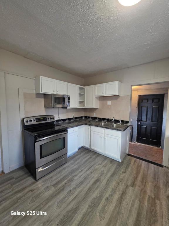 Building Photo - 2522 N Bell St