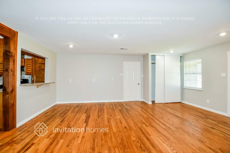 Building Photo - 634 Waikiki Dr