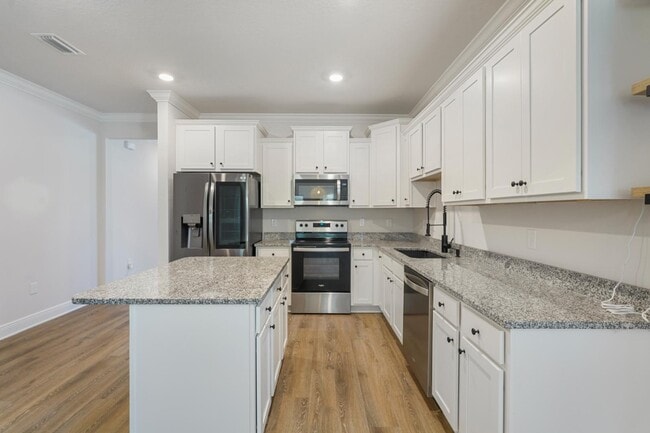 Building Photo - 55 Lightning Bug Ln