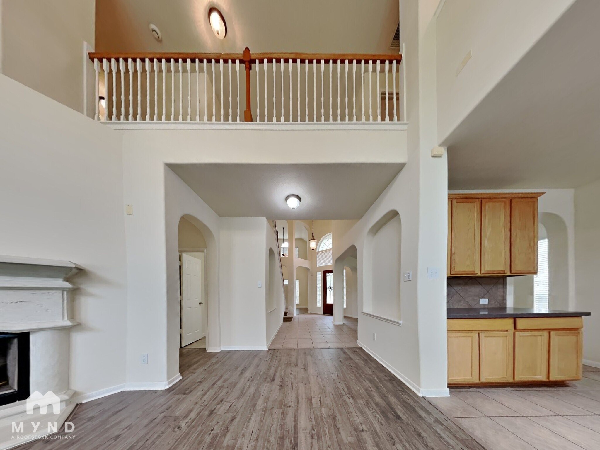 Building Photo - 7711 Summer Shore Dr