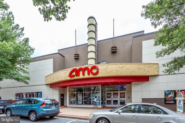 Building Photo - 2720 S Arlington Mill Dr