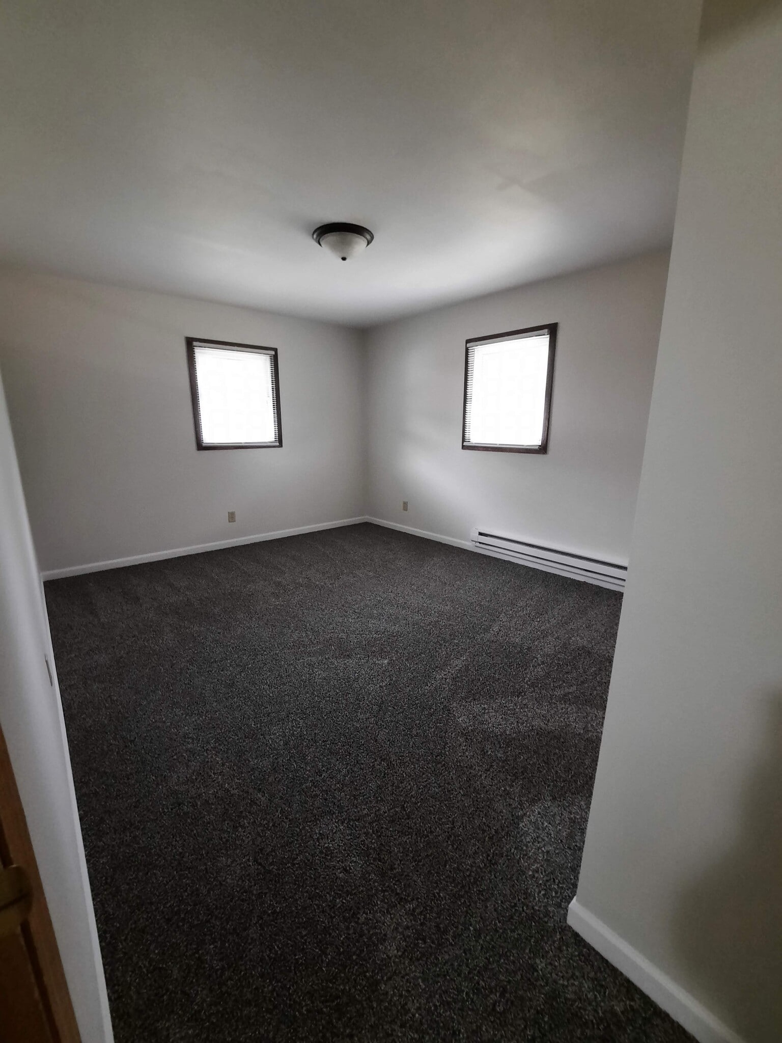 Building Photo - 3135 Runway Ave