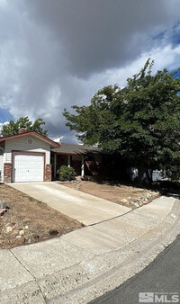 Building Photo - 3560 Yosemite Pl
