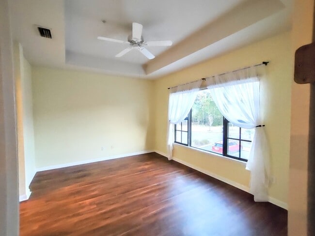 Building Photo - 300 Via Castilla