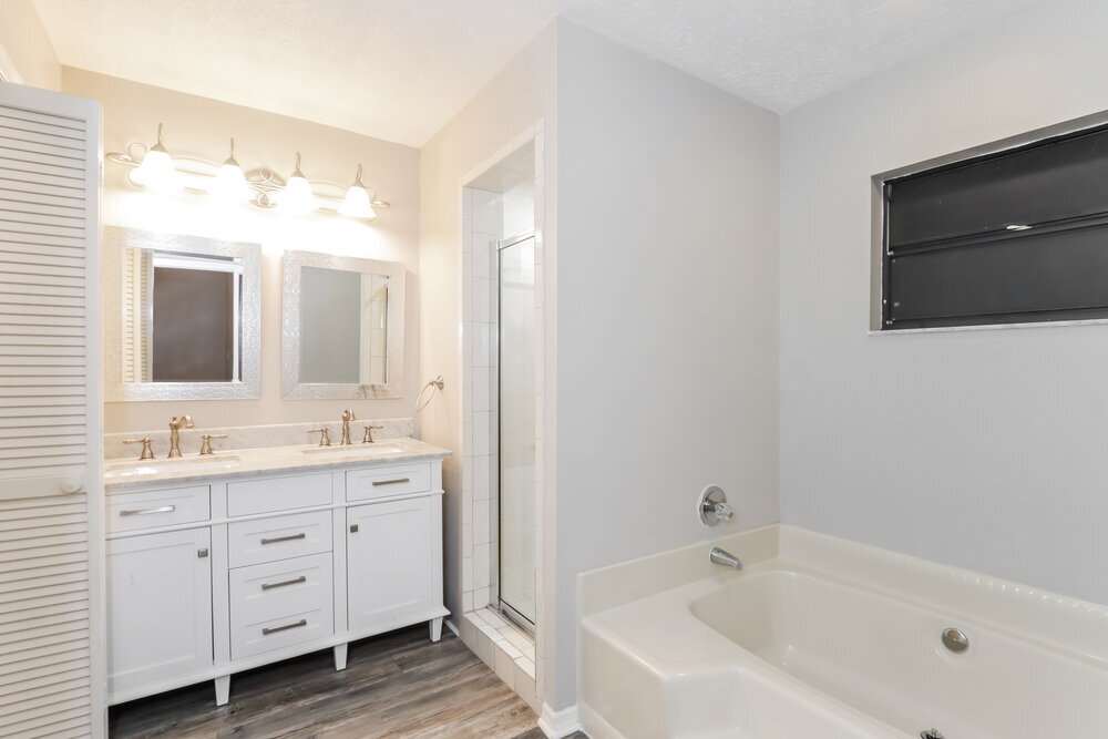 Building Photo - 10314 Ashley Oaks Dr
