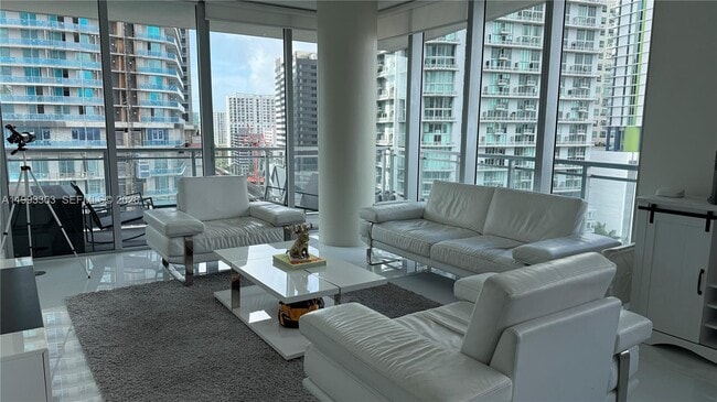 Building Photo - 92 SW 3rd St