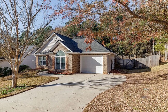 Building Photo - 160 Cedar Rock Trace