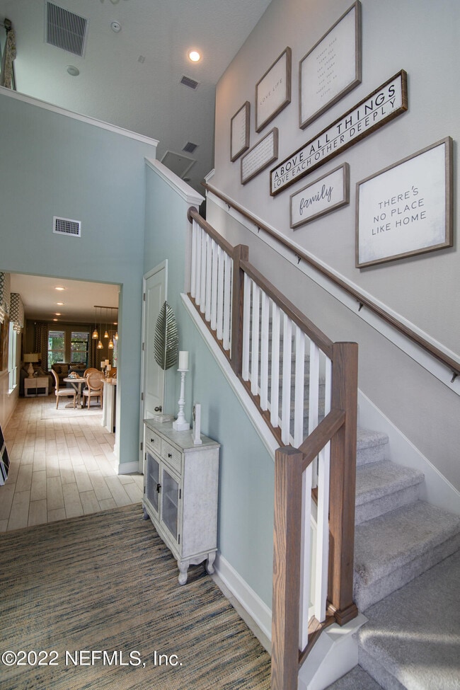 Building Photo - 118 Pioneer Village Dr