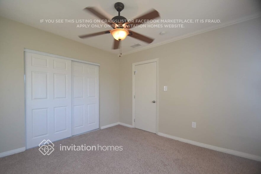Building Photo - 1932 W 84th Pl