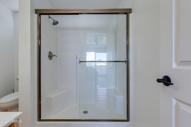 Building Photo - 2647 N Miller Rd