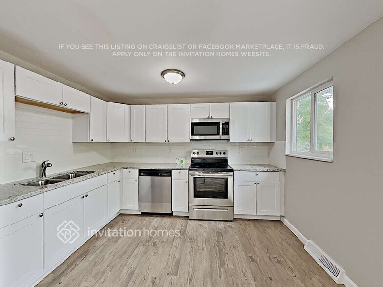 Building Photo - 10435 Jellison Way