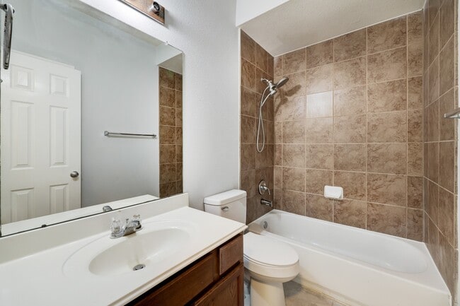 Building Photo - 6302 Provident Green Dr