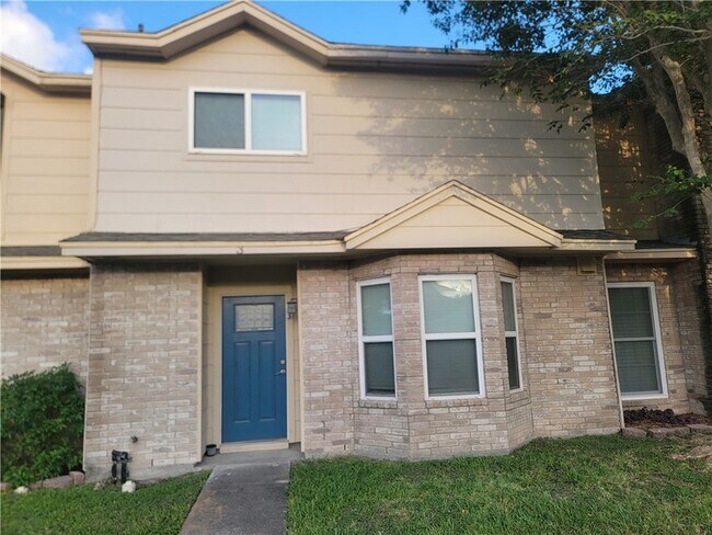 Primary Photo - 7252 Mansions Dr